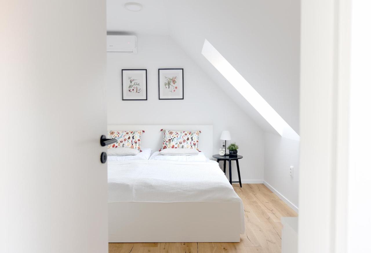 Apartman S Atriom V Historickom Centre Trenčín Dış mekan fotoğraf