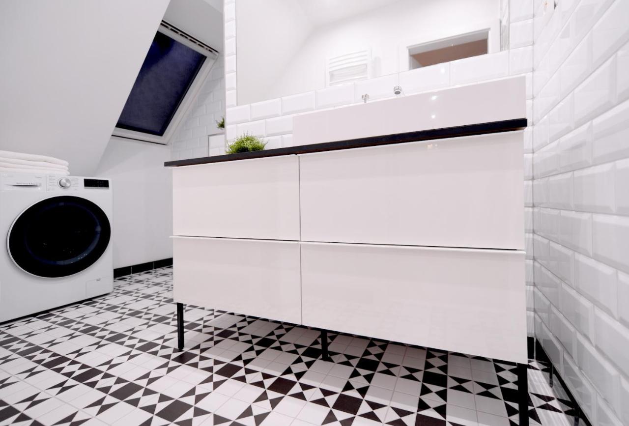 Apartman S Atriom V Historickom Centre Trenčín Dış mekan fotoğraf